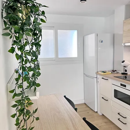 Nombre Publico: “muy Centrico, Nuevo, Teletrabajo, A 300m Del Mar” Apartament Alicante